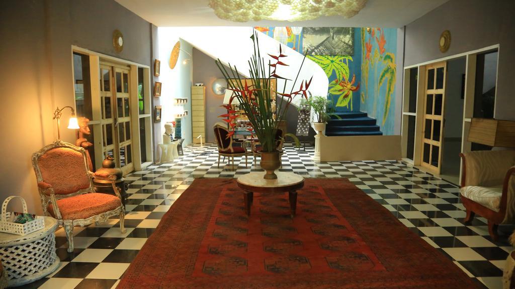 Bushman Cafe Hotel Abidżan Zewnętrze zdjęcie